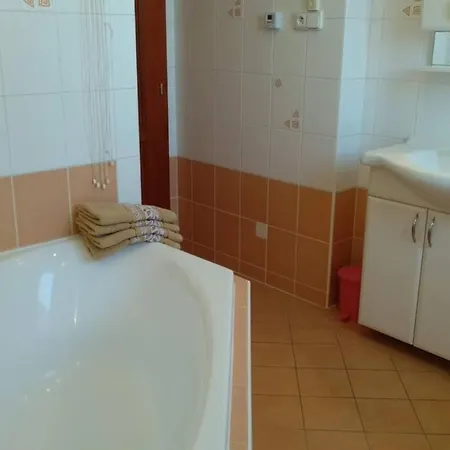 Prazdninovy Dum S Vyhrivanym Bazenem V Srdci Ceskeho Raje Turnov