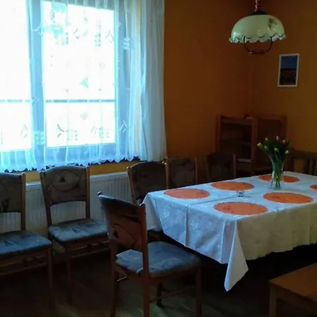 Prazdninovy Dum S Vyhrivanym Bazenem V Srdci Ceskeho Raje تورنوف