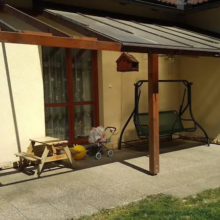 Feriehus Prazdninovy Dum S Vyhrivanym Bazenem V Srdci Ceskeho Raje